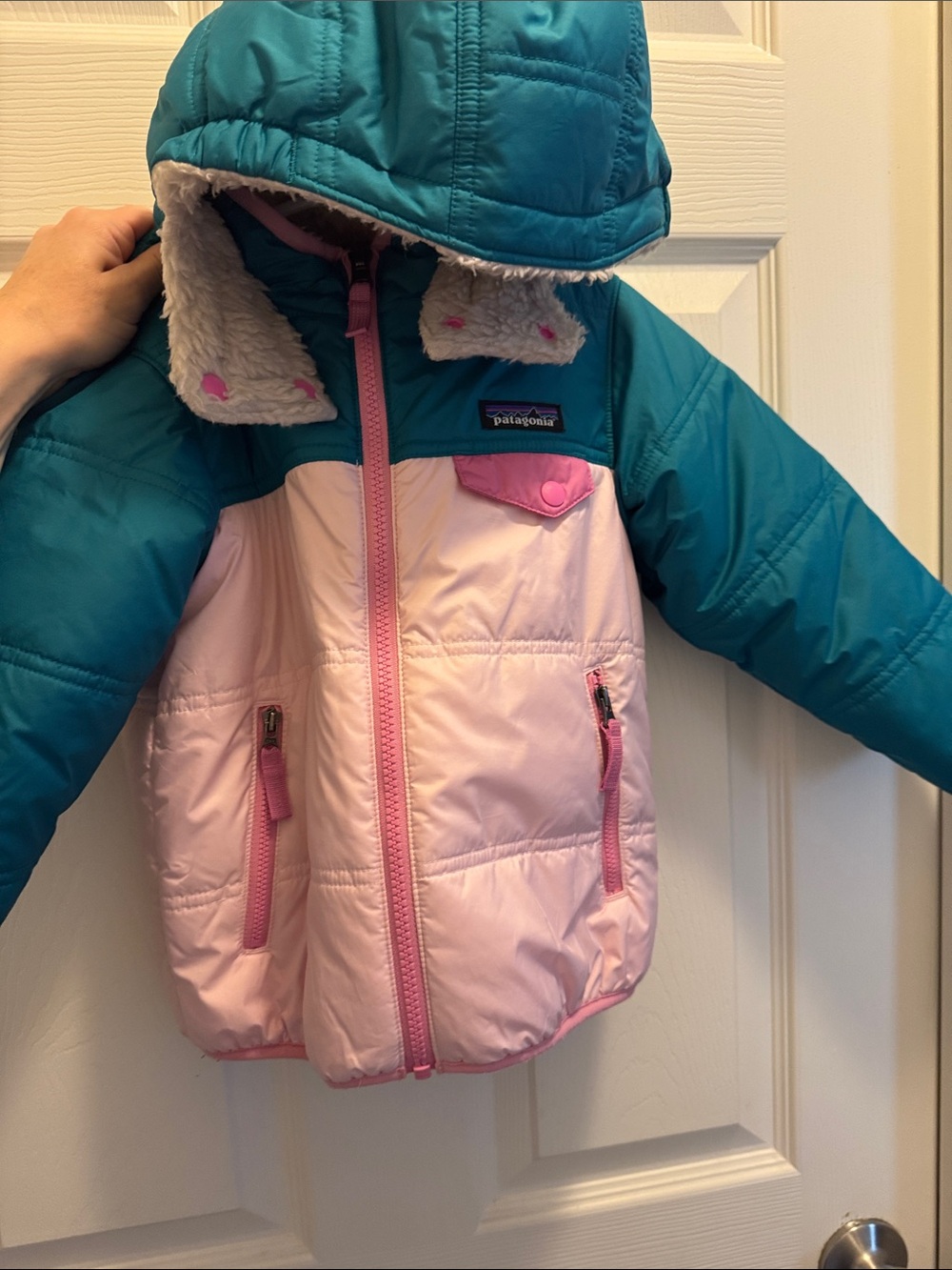 Patagonia Teal & Light Pink Kids Puffer Jacket, 4T. Gently Used Condition. - Picture 12 of 12